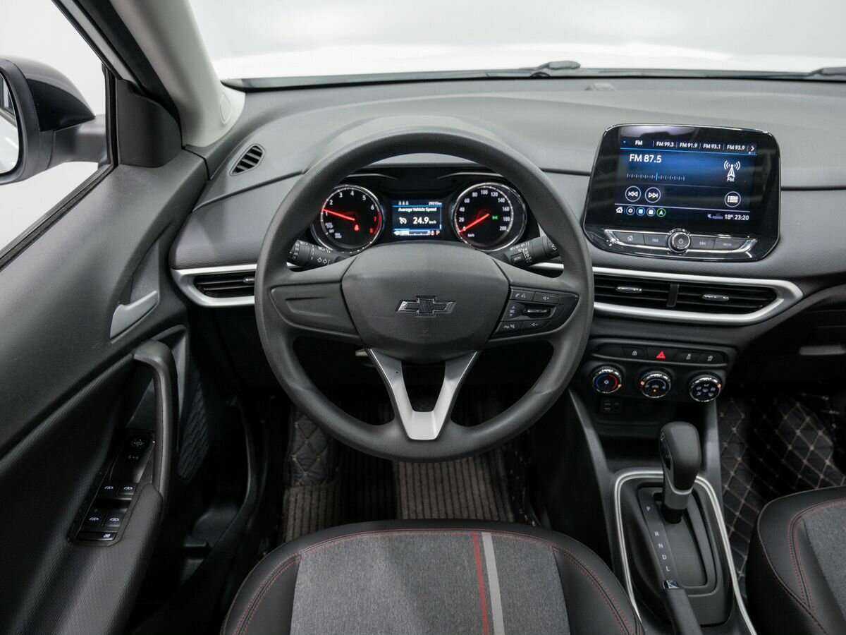 Chevrolet Tracker с пробегом — 2019 год. Фото: #14