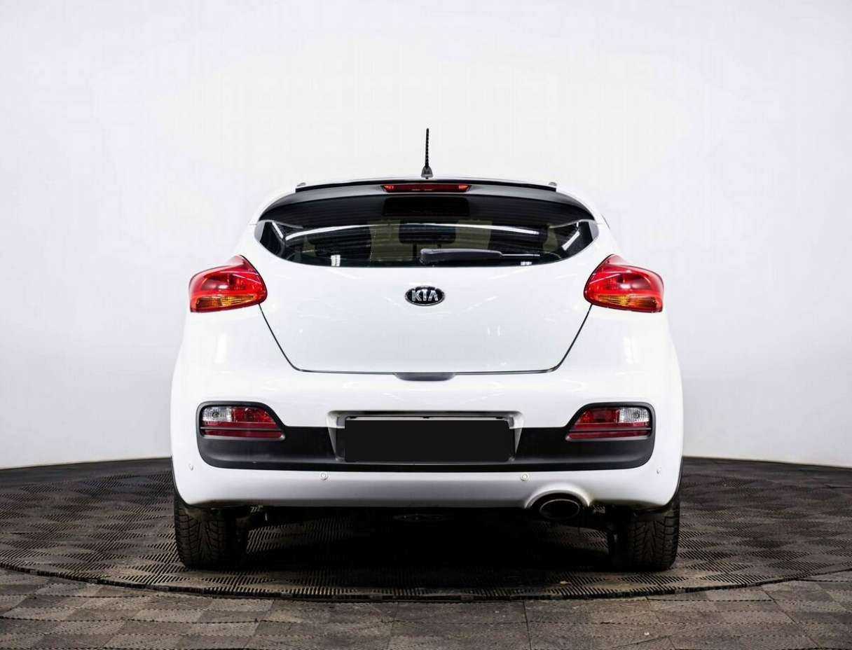 Kia Ceed с пробегом — 2014 год. Фото: #4