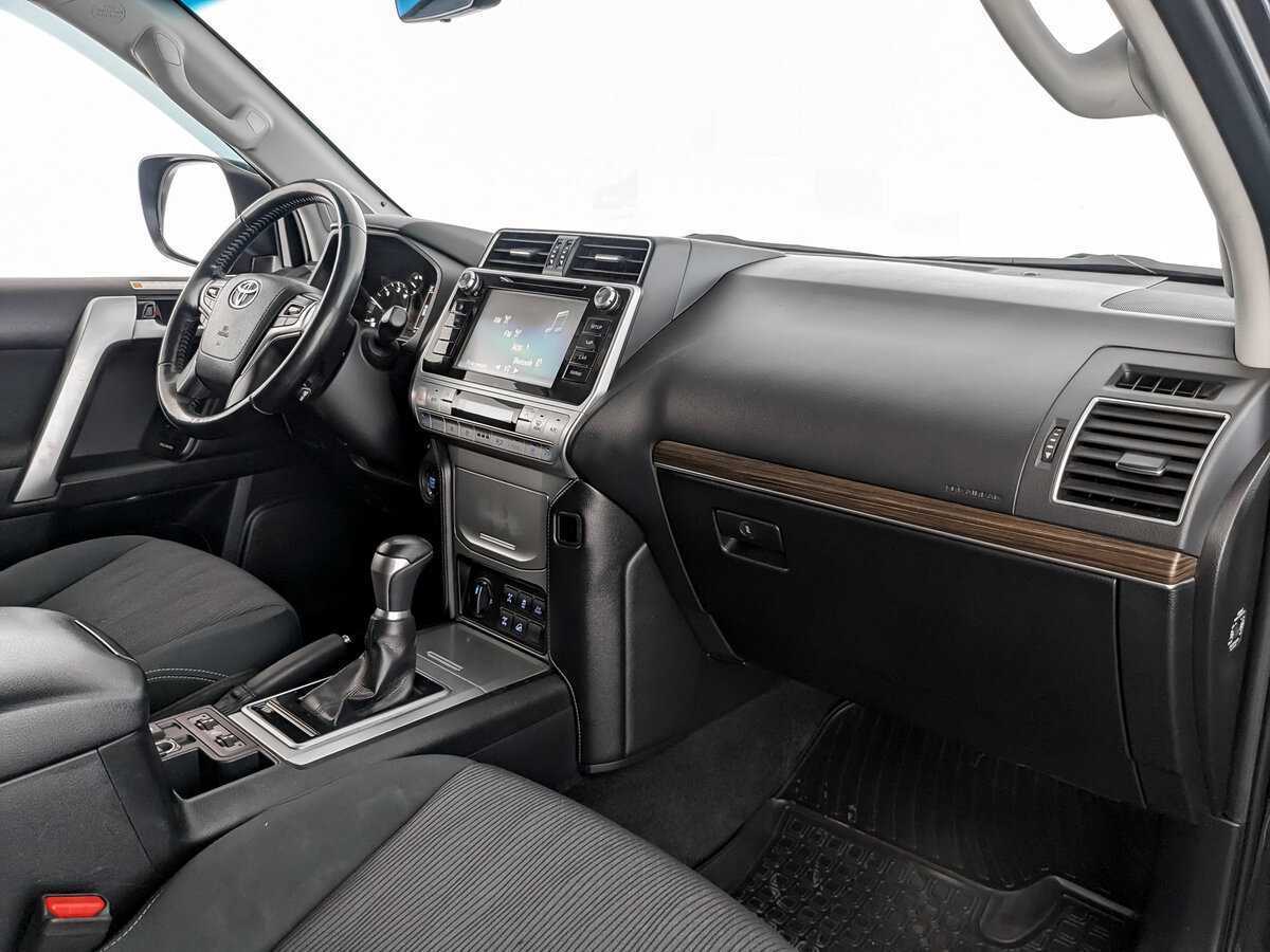 Toyota Land Cruiser Prado с пробегом — 2019 год. Фото: #8