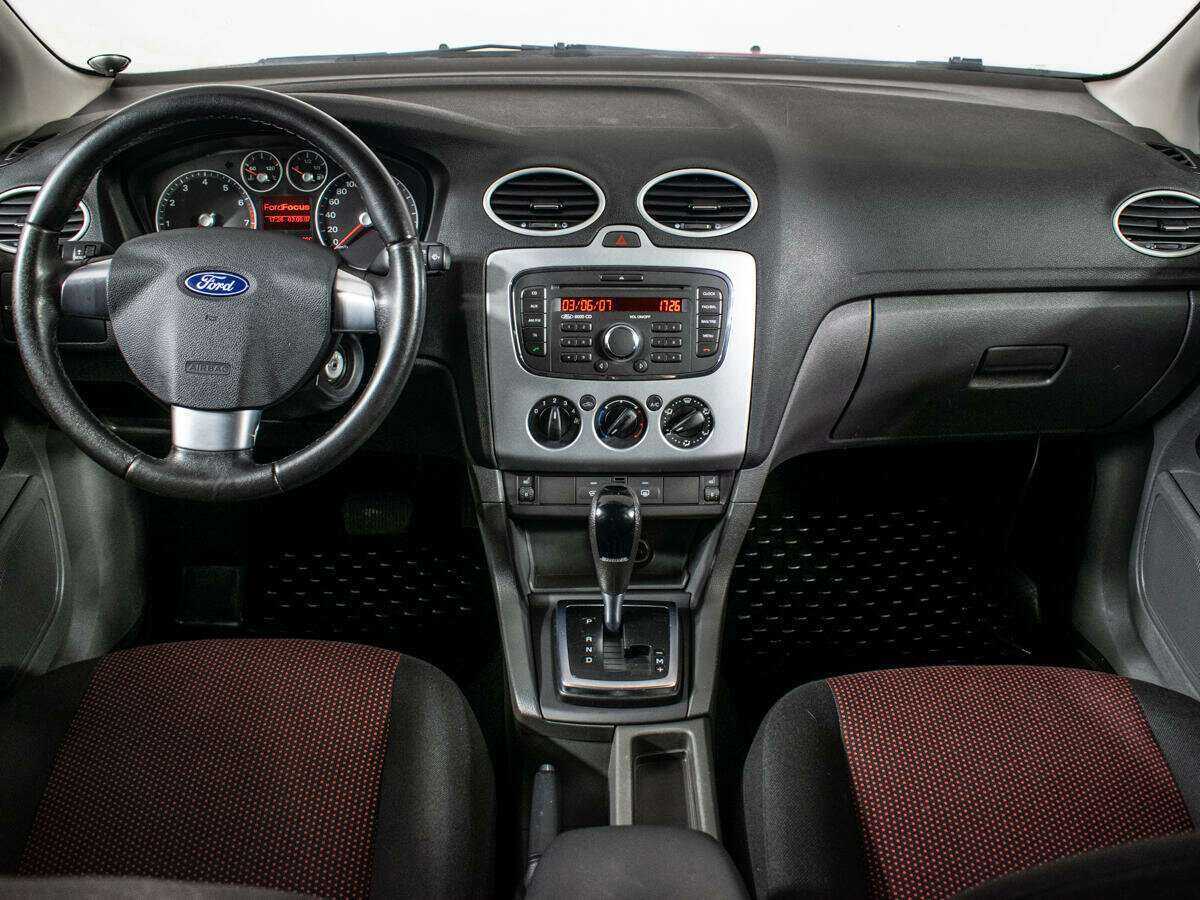 Ford Focus с пробегом — 2007 год. Фото: #11