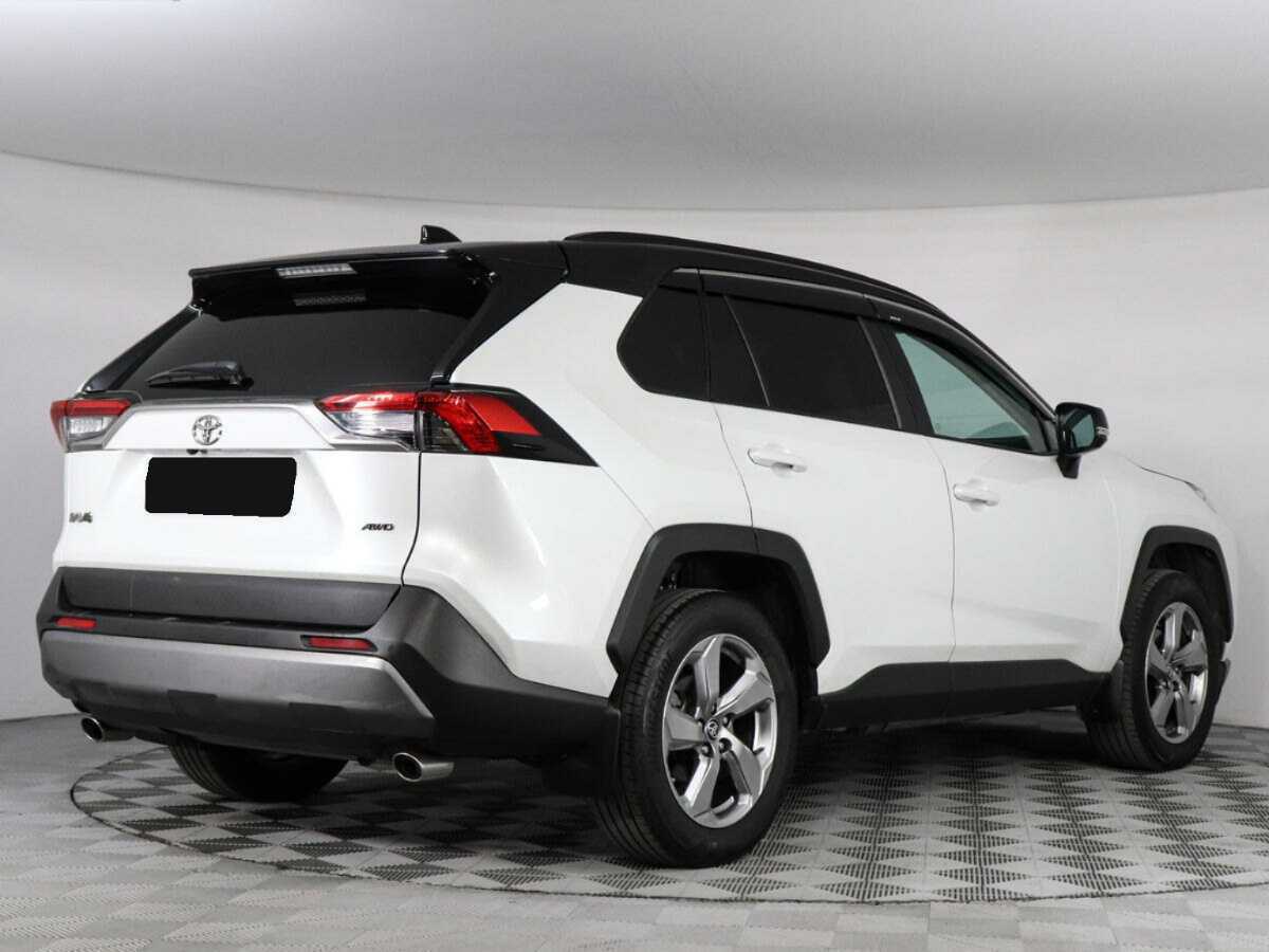 Toyota RAV4 с пробегом — 2020 год. Фото: #3