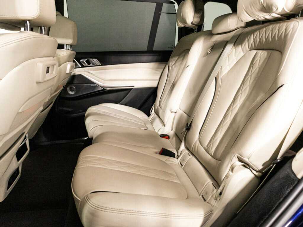 BMW X7 с пробегом — 2020 год. Фото: #9