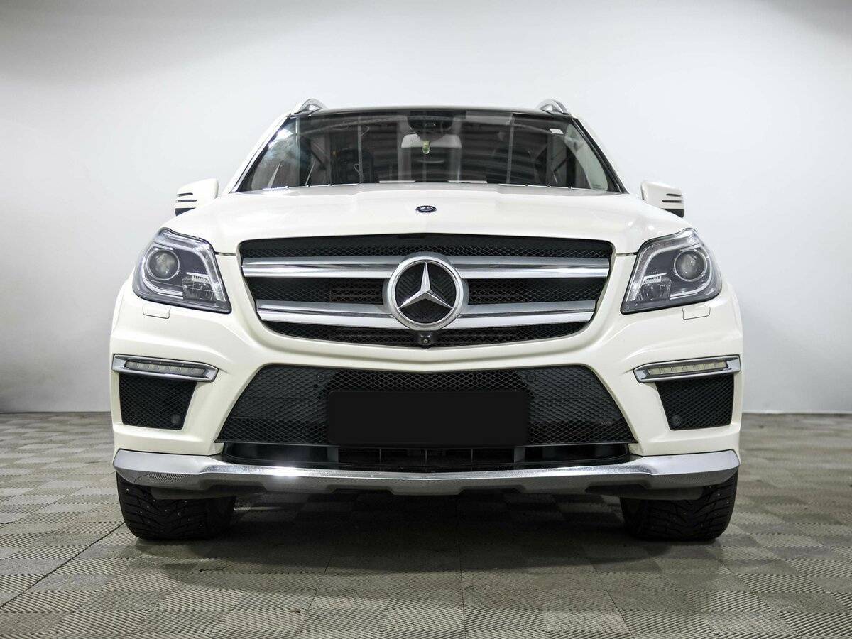 Mercedes-Benz GL-Класс с пробегом — 2015 год. Фото: #1