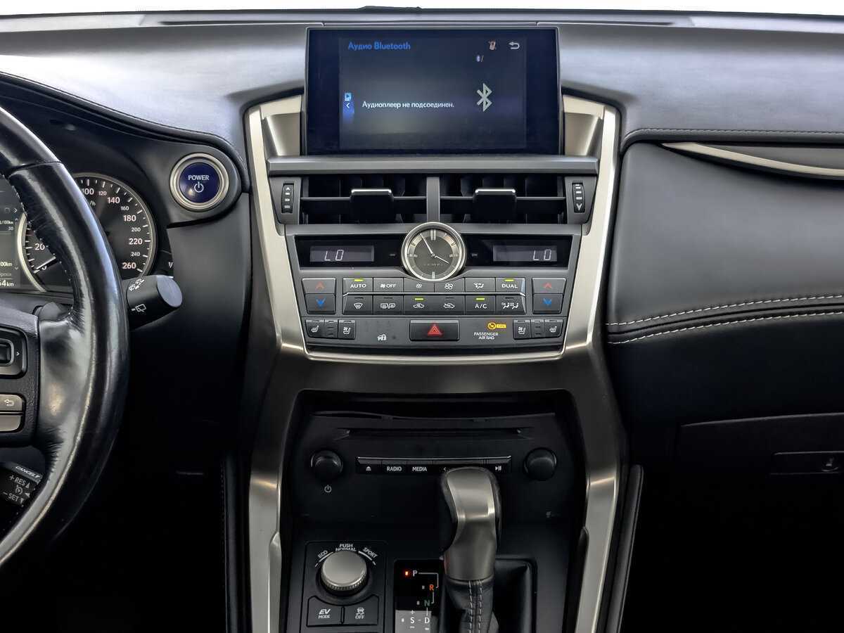 Lexus NX с пробегом — 2015 год. Фото: #12