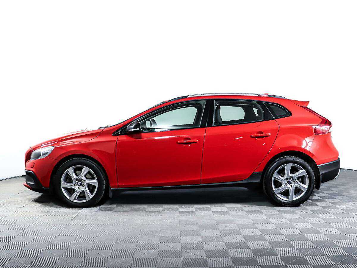 Volvo V40 Cross Country с пробегом — 2013 год. Фото: #7