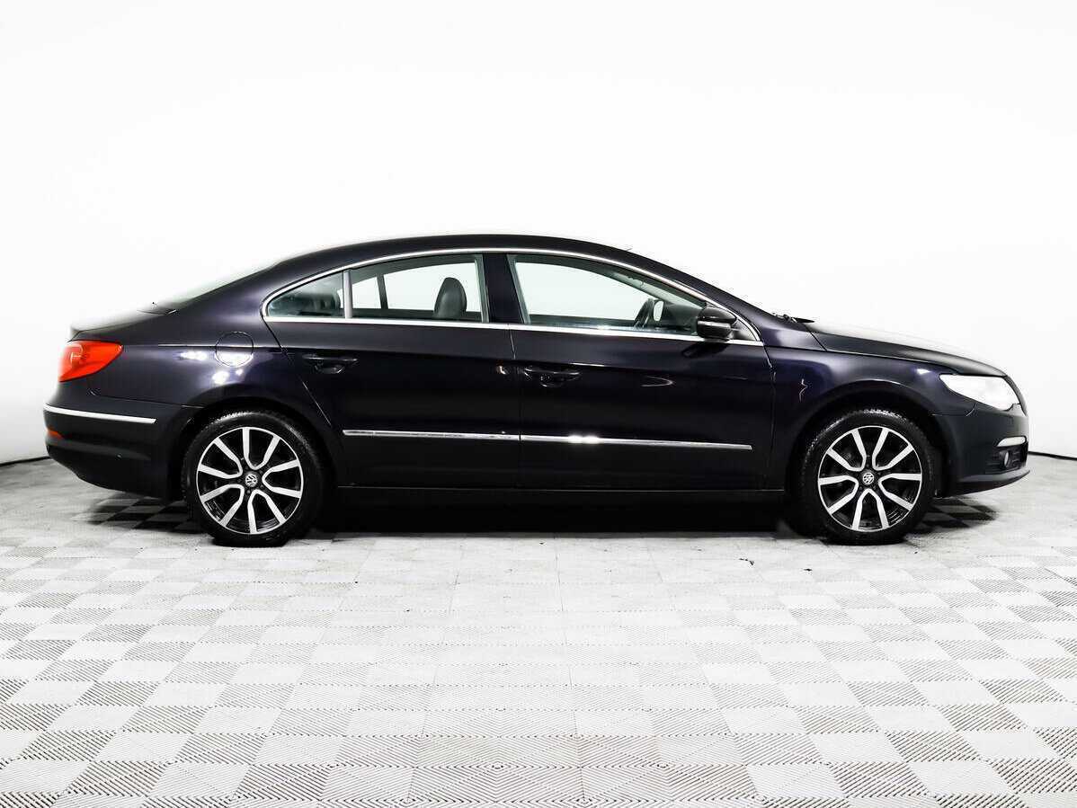 Volkswagen Passat CC с пробегом — 2011 год. Фото: #2