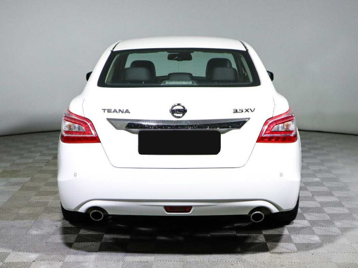 Nissan Teana с пробегом — 2014 год. Фото: #4