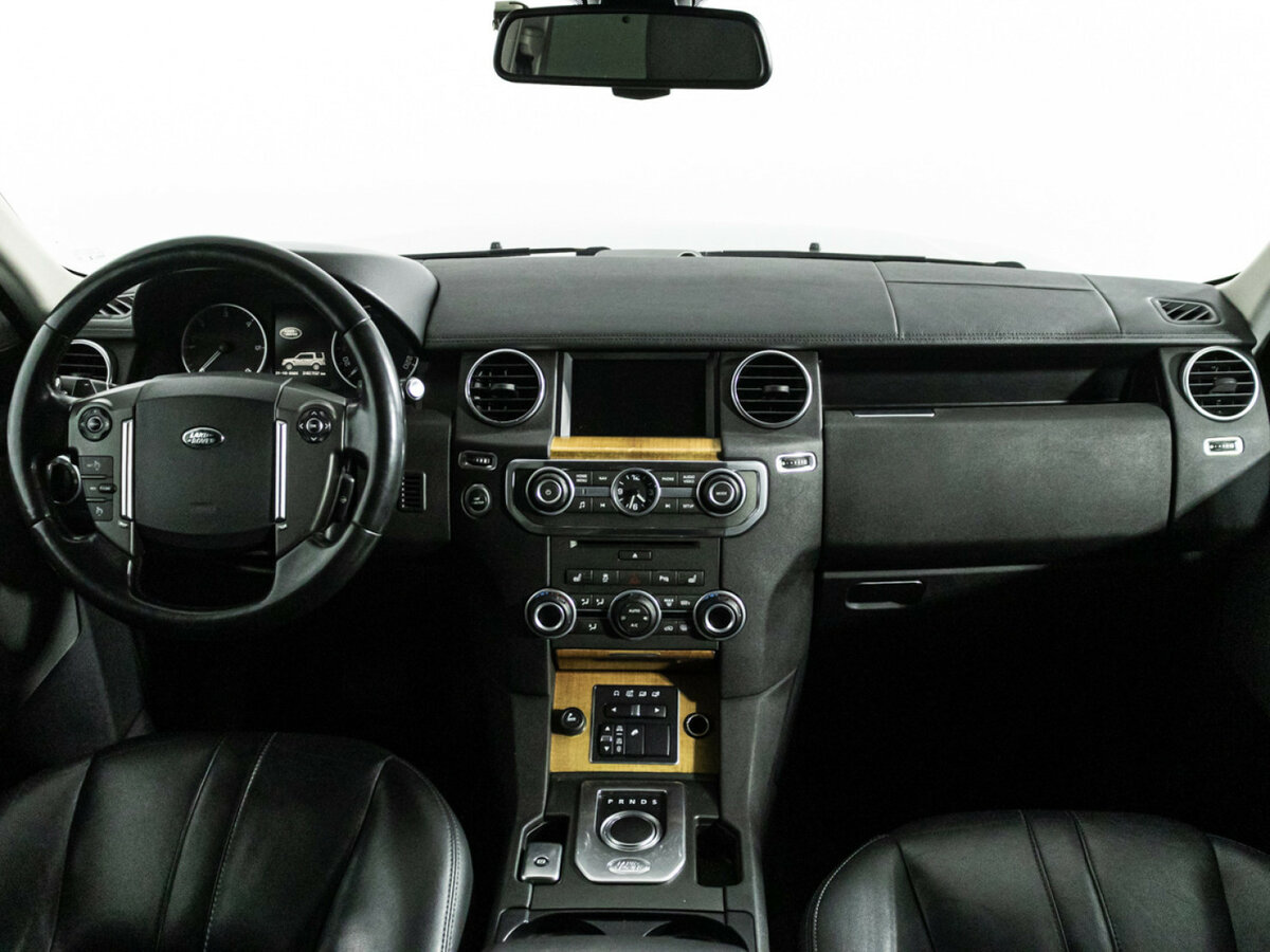 Land Rover Discovery с пробегом — 2014 год. Фото: #10
