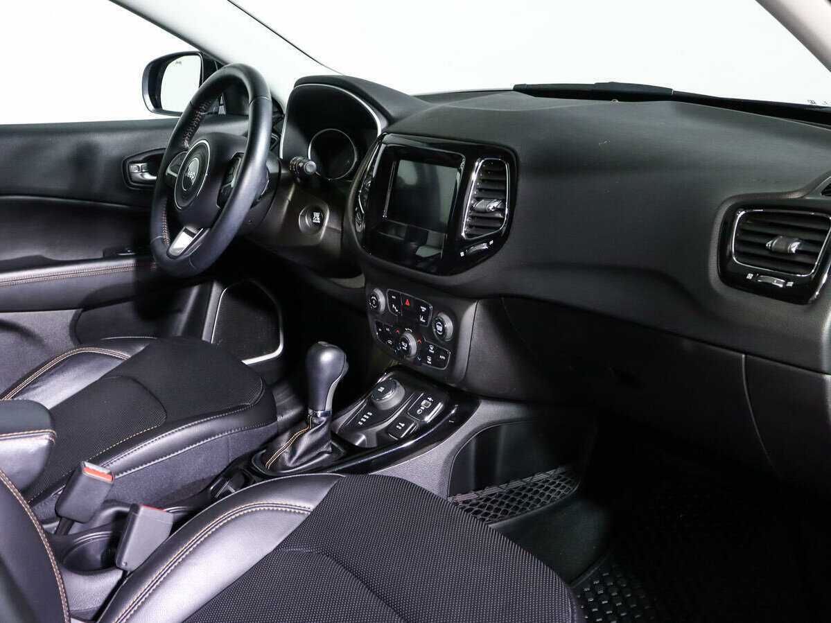 Jeep Compass с пробегом — 2019 год. Фото: #6