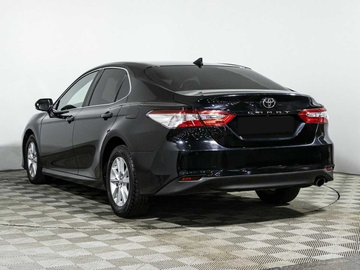Toyota Camry с пробегом — 2019 год. Фото: #6