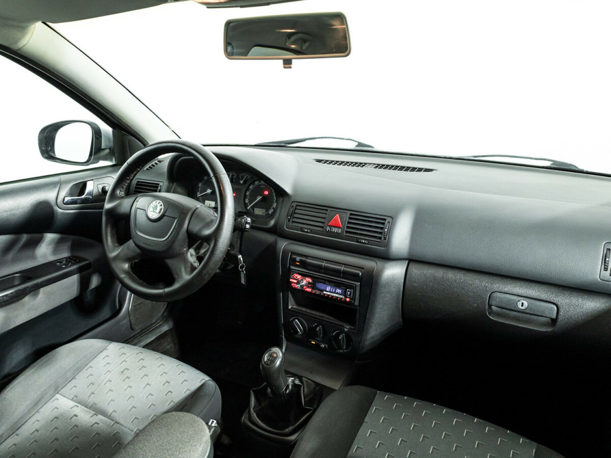 Skoda Octavia с пробегом — 2010 год. Фото: #8