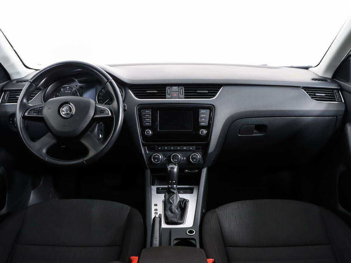 Skoda Octavia с пробегом — 2013 год. Фото: #9