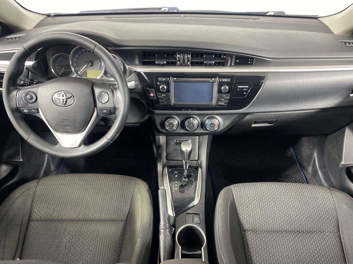 Toyota Corolla с пробегом — 2013 год. Фото: #10