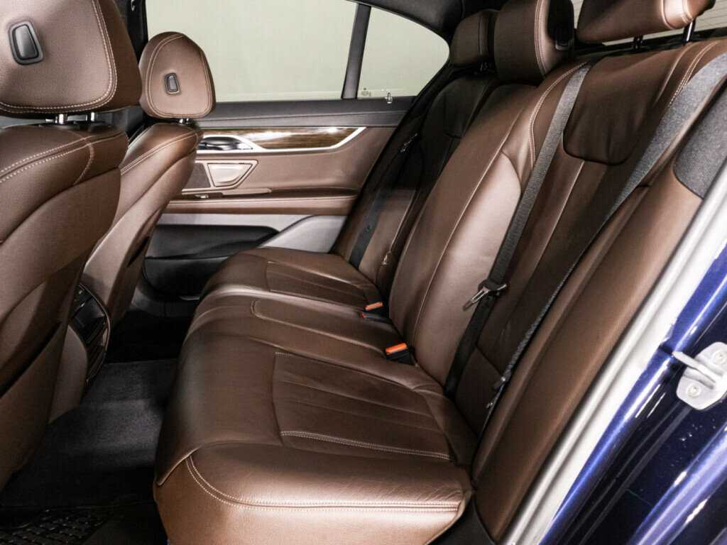 BMW 7 серии с пробегом — 2016 год. Фото: #7