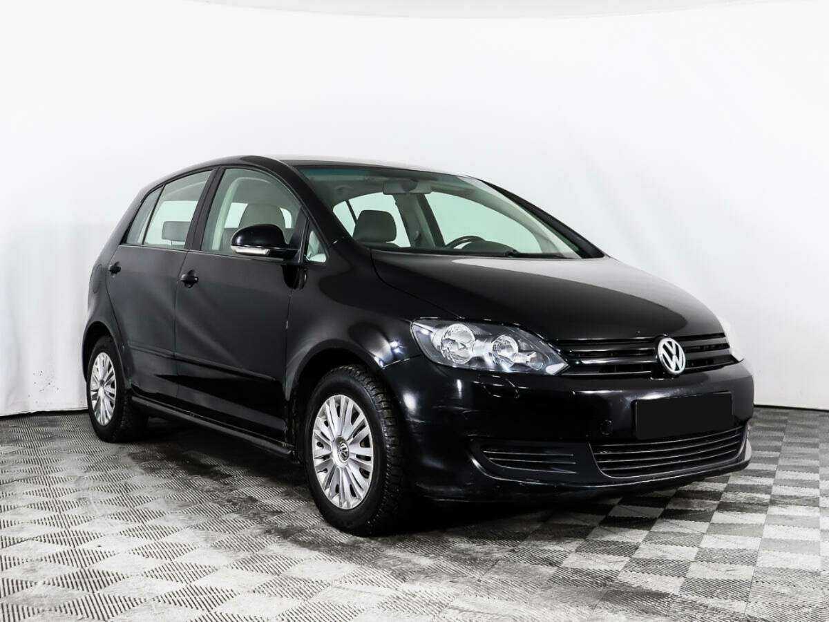 Volkswagen Golf Plus с пробегом — 2011 год. Фото: #2