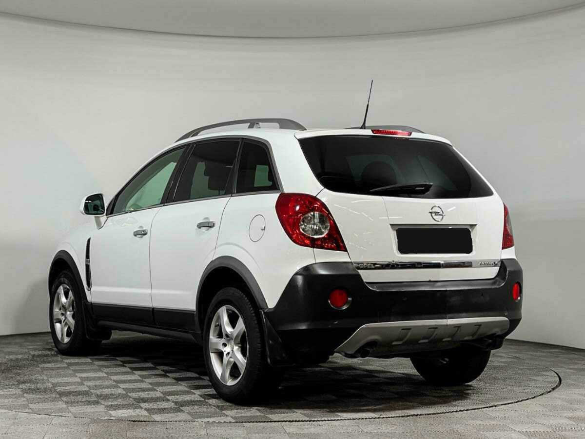 Opel Antara с пробегом — 2010 год. Фото: #3