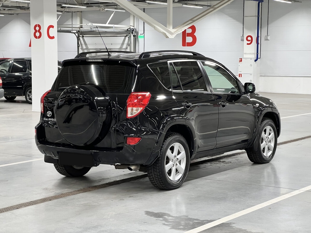 Toyota RAV4 с пробегом — 2008 год. Фото: #4