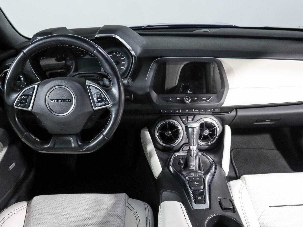 Chevrolet Camaro с пробегом — 2020 год. Фото: #9