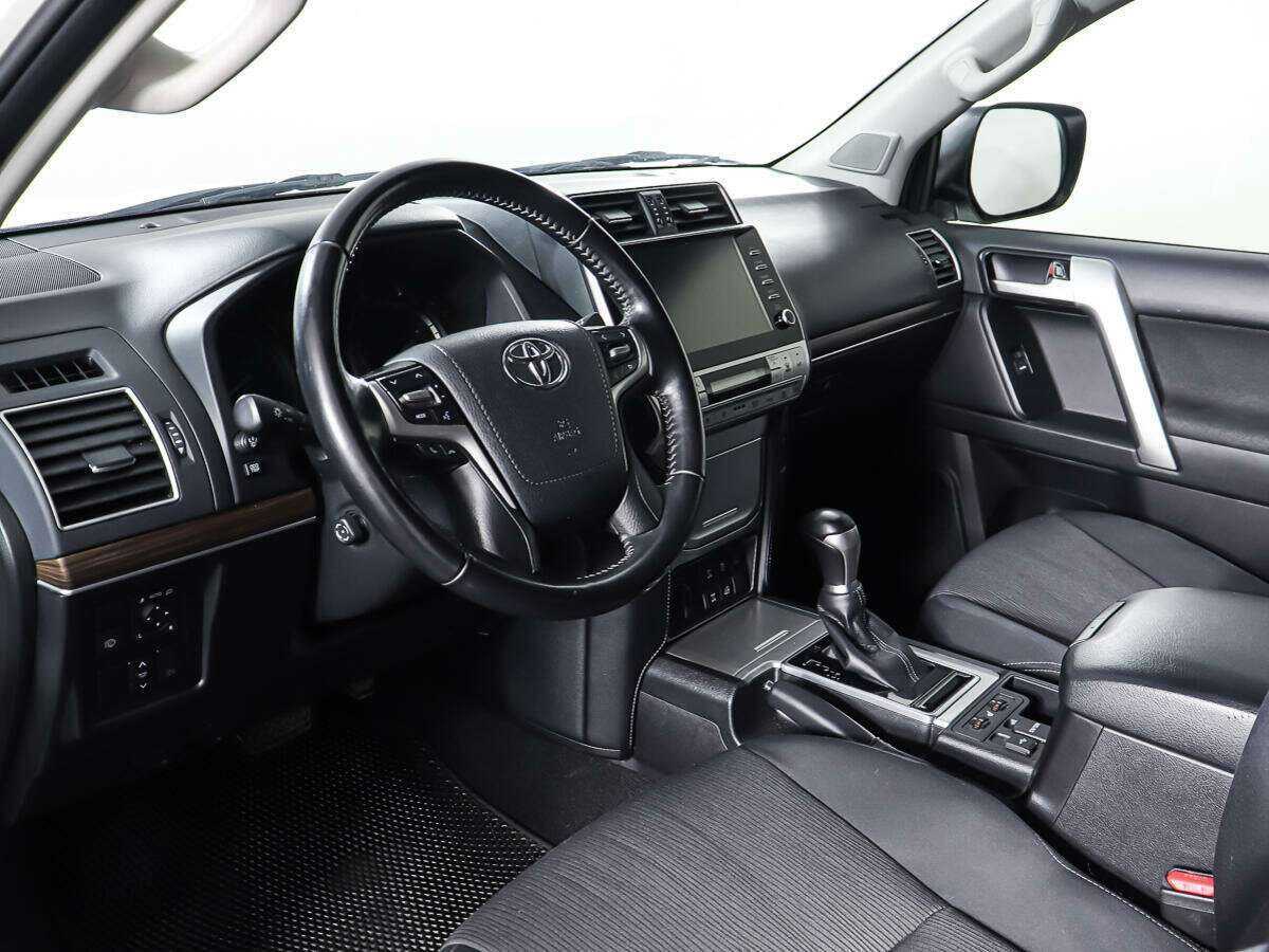 Toyota Land Cruiser Prado с пробегом — 2021 год. Фото: #12