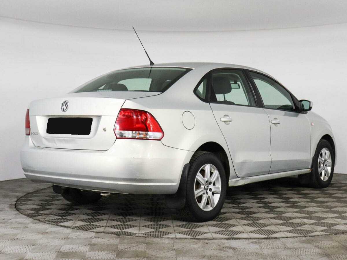 Volkswagen Polo с пробегом — 2011 год. Фото: #4