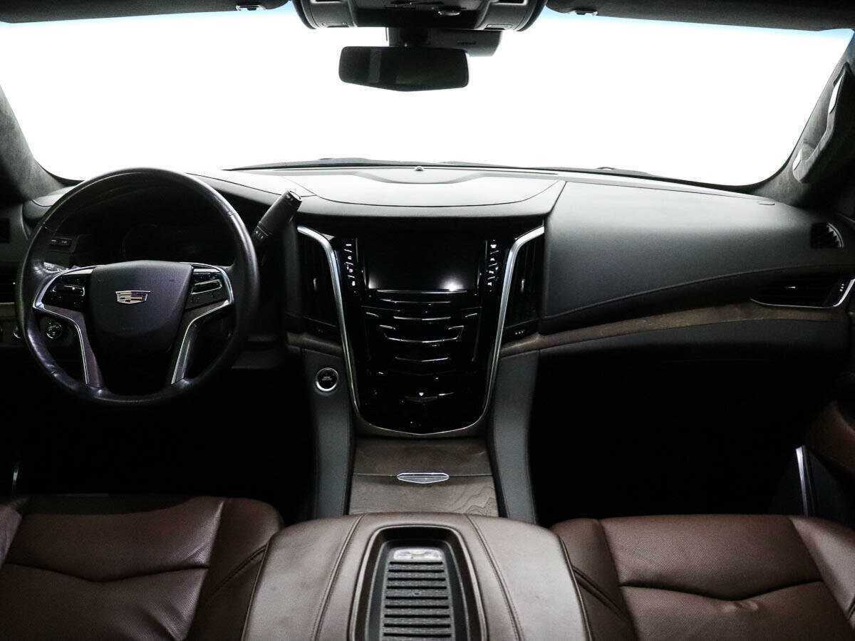 Cadillac Escalade с пробегом — 2019 год. Фото: #16
