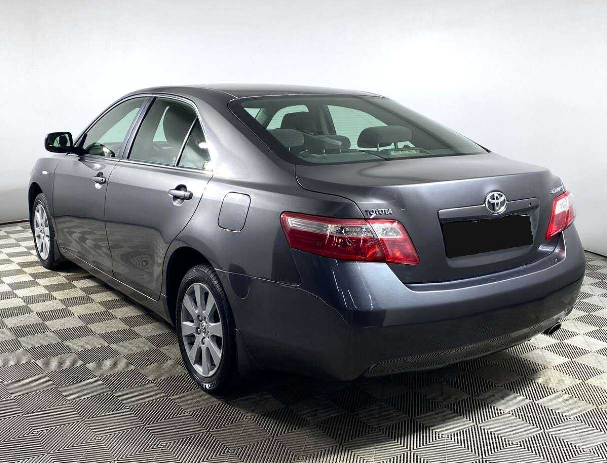 Toyota Camry с пробегом — 2006 год. Фото: #4