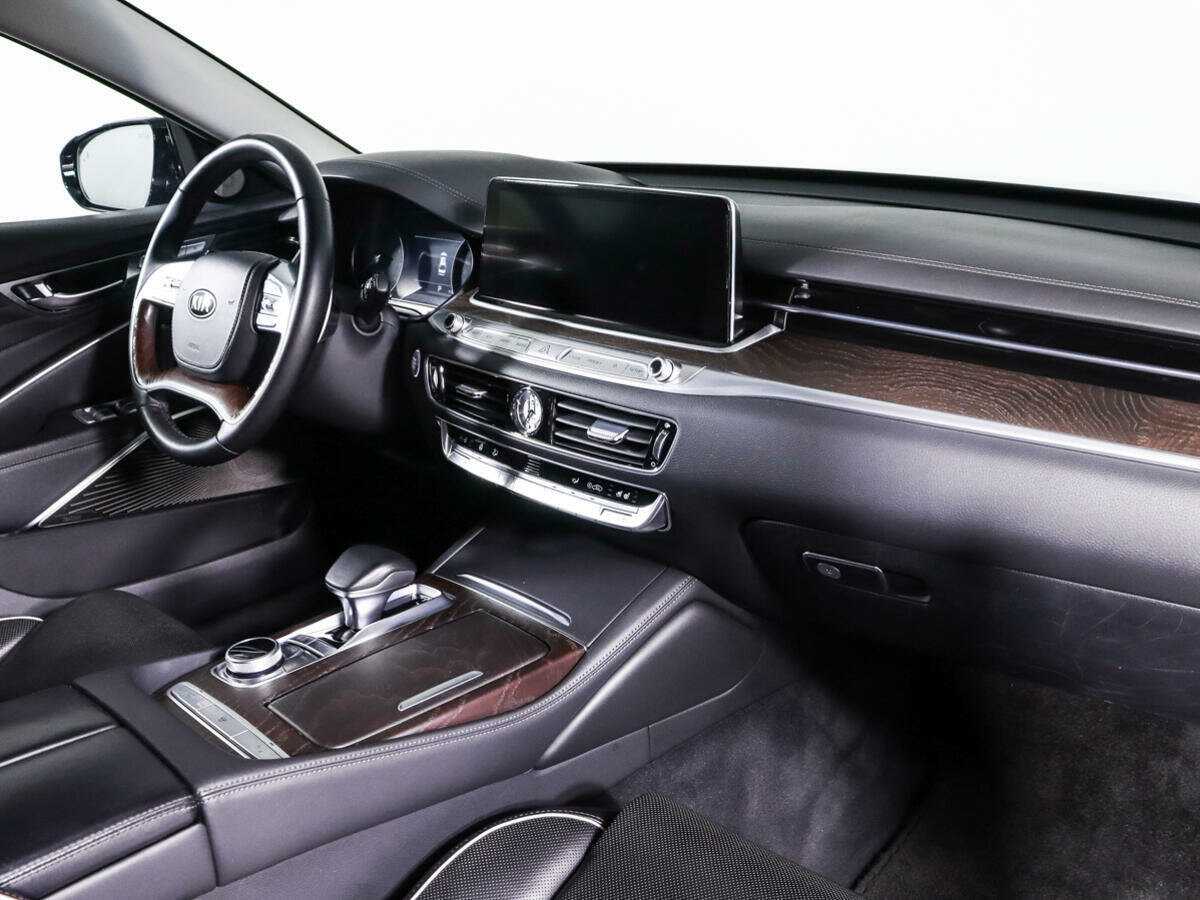 Kia K900 с пробегом — 2019 год. Фото: #8