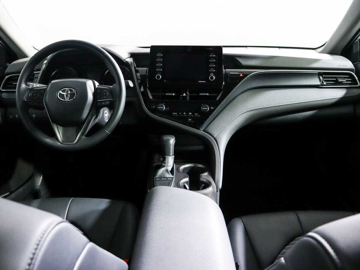 Toyota Camry с пробегом — 2022 год. Фото: #11