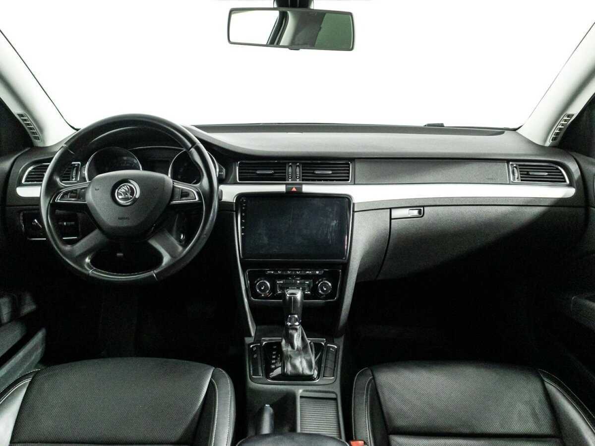 Skoda Superb с пробегом — 2014 год. Фото: #12