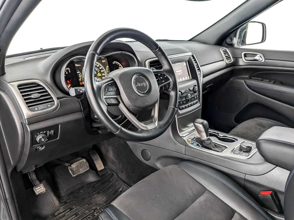 Jeep Grand Cherokee с пробегом — 2018 год. Фото: #14