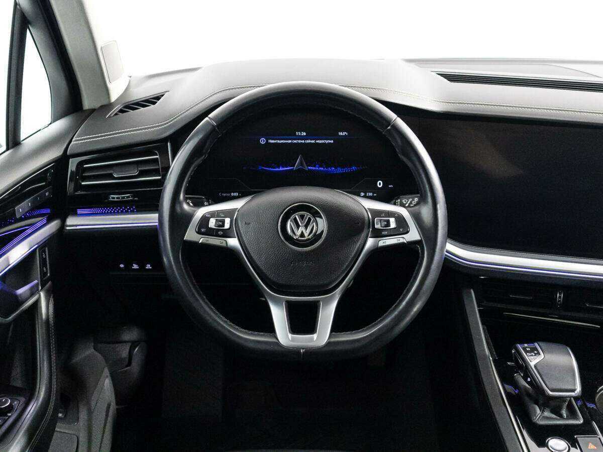 Volkswagen Touareg с пробегом — 2018 год. Фото: #22