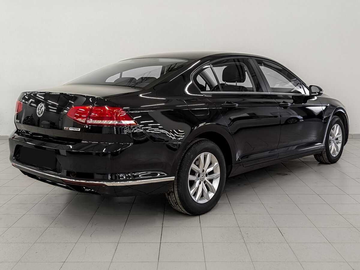 Volkswagen Passat с пробегом — 2016 год. Фото: #4