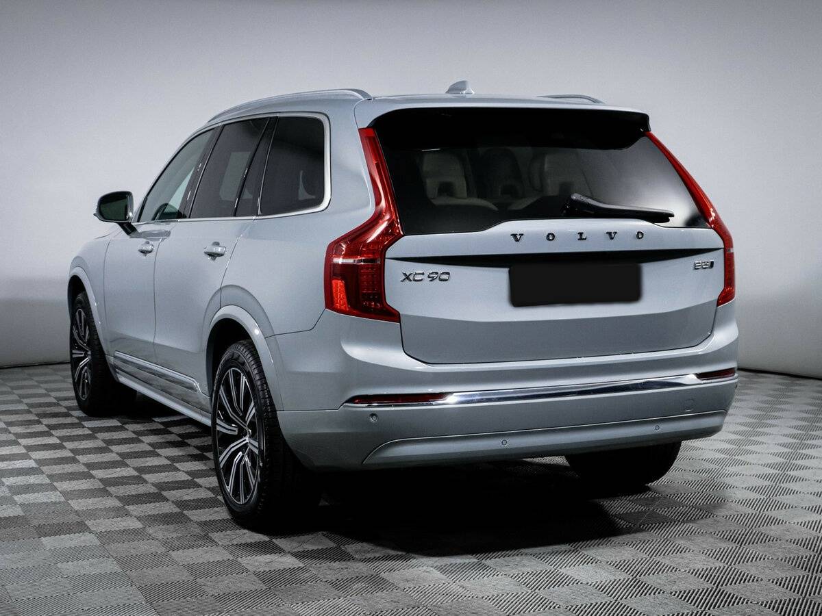 Volvo XC90 с пробегом — 2023 год. Фото: #6