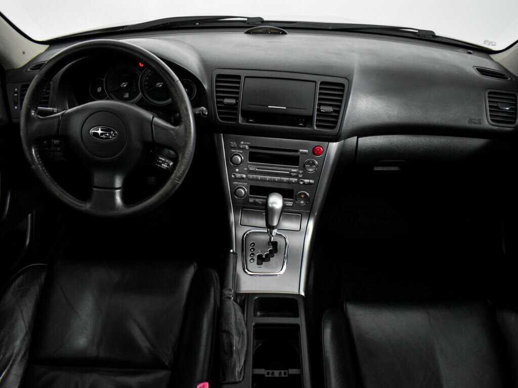 Subaru Legacy с пробегом — 2005 год. Фото: #14