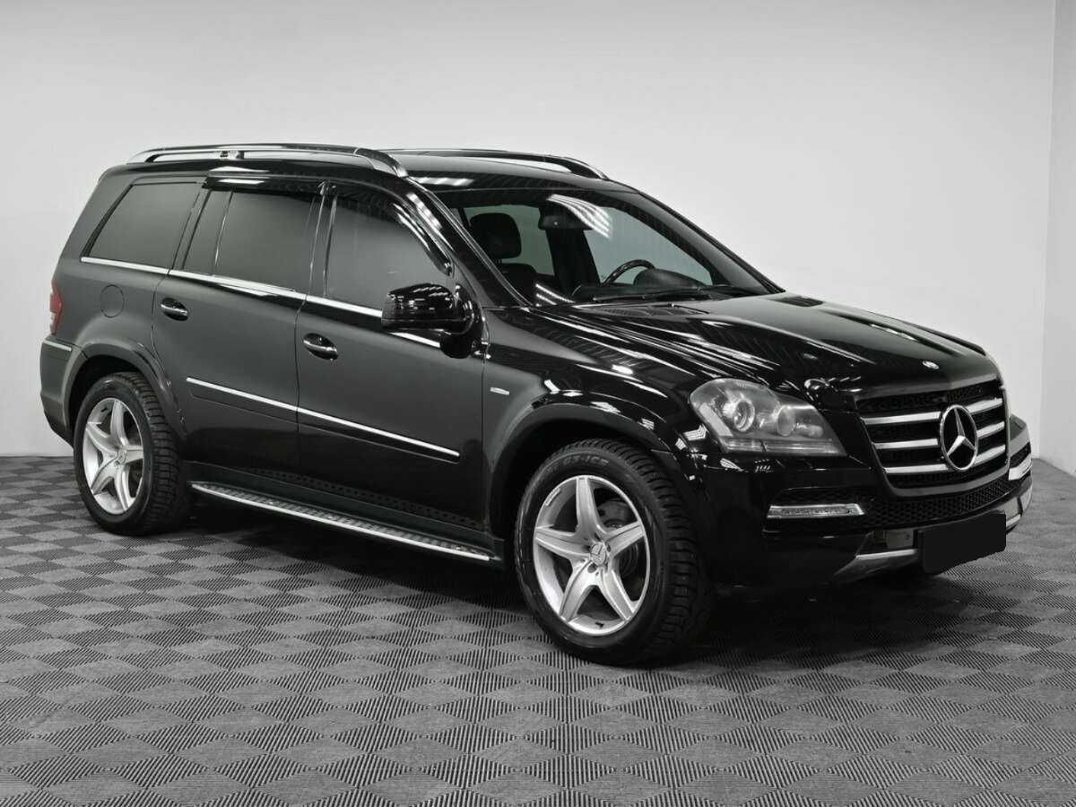 Mercedes-Benz GL-Класс с пробегом — 2012 год. Фото: #2