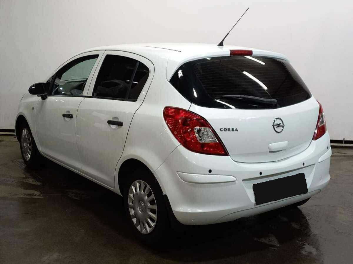 Opel Corsa с пробегом — 2012 год. Фото: #6
