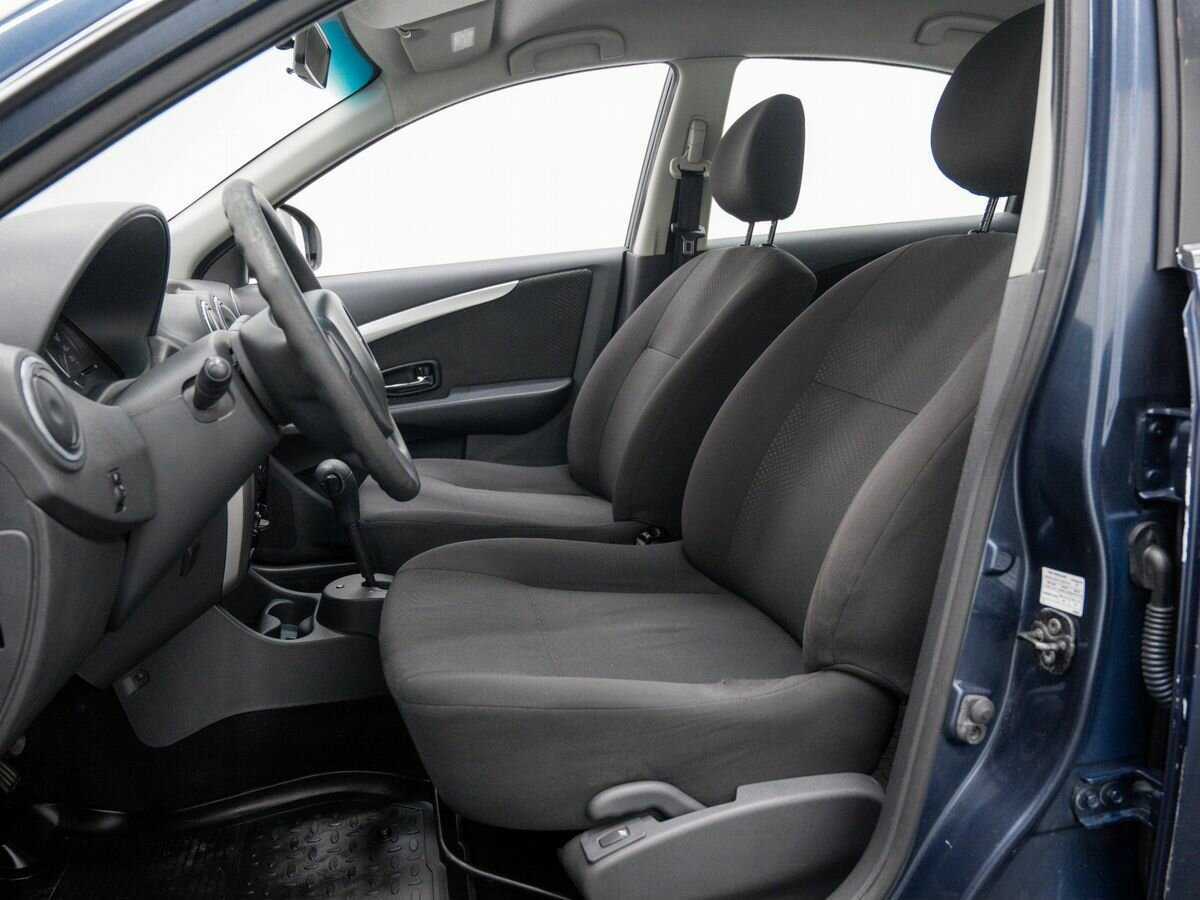 Nissan Almera с пробегом — 2013 год. Фото: #13