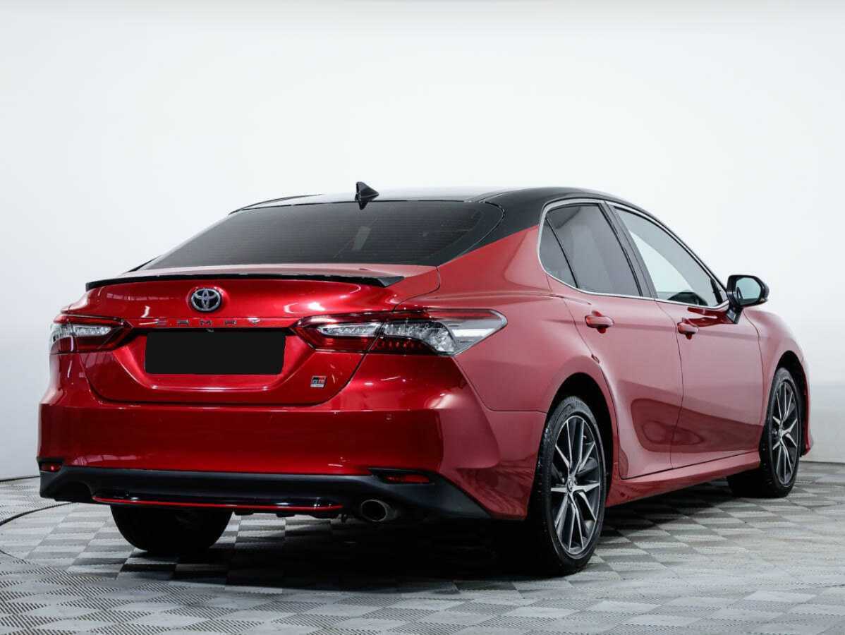 Toyota Camry с пробегом — 2021 год. Фото: #3