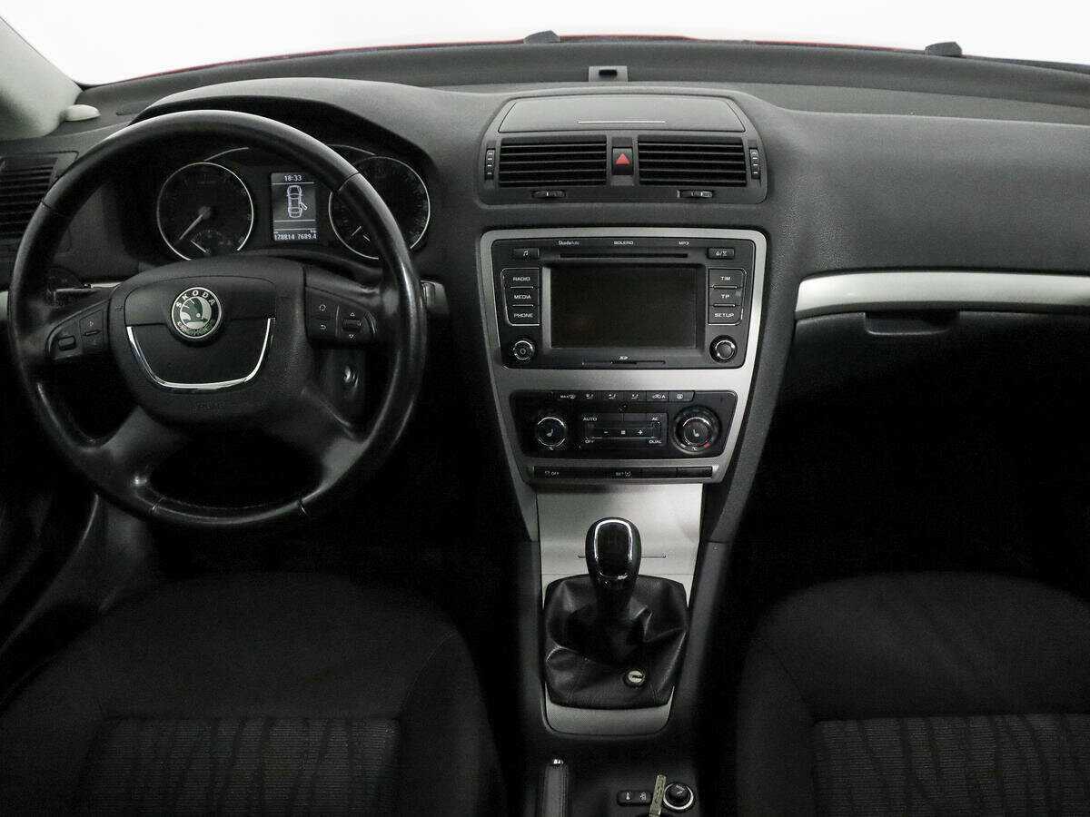 Skoda Octavia с пробегом — 2011 год. Фото: #8
