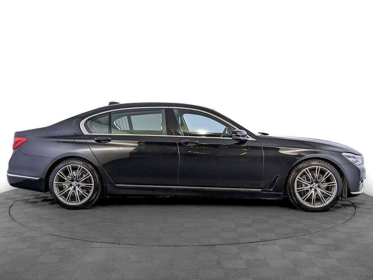 BMW 7 серии с пробегом — 2016 год. Фото: #3
