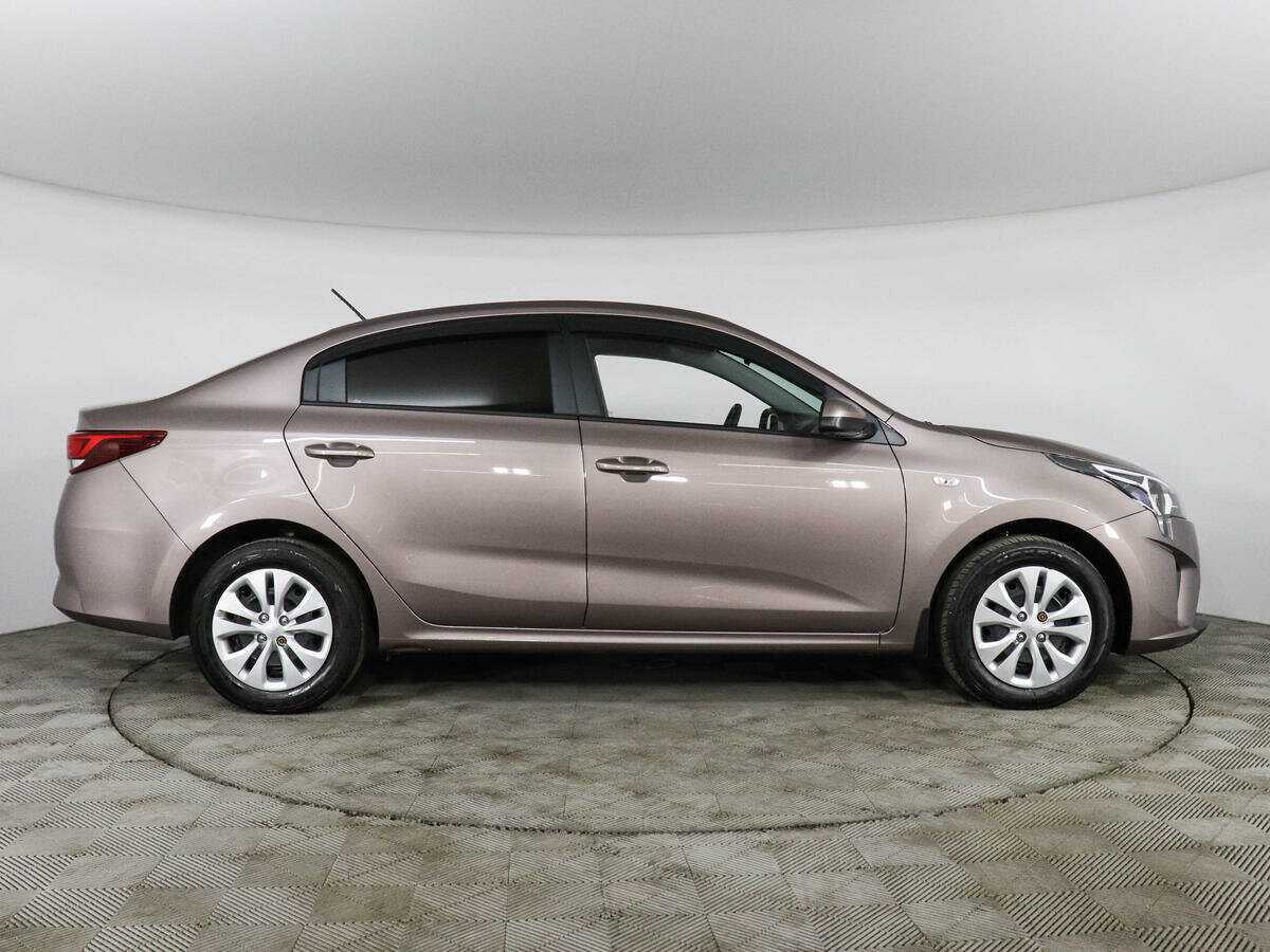 Kia Rio с пробегом — 2020 год. Фото: #3