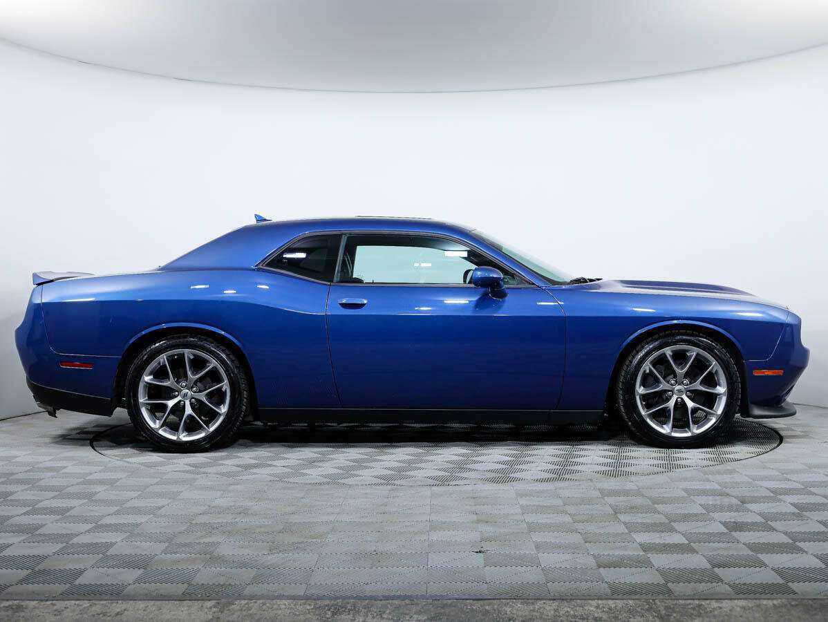 Dodge Challenger с пробегом — 2020 год. Фото: #2