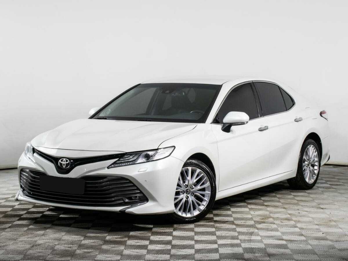 Toyota Camry с пробегом — 2019 год. Посмотреть фото