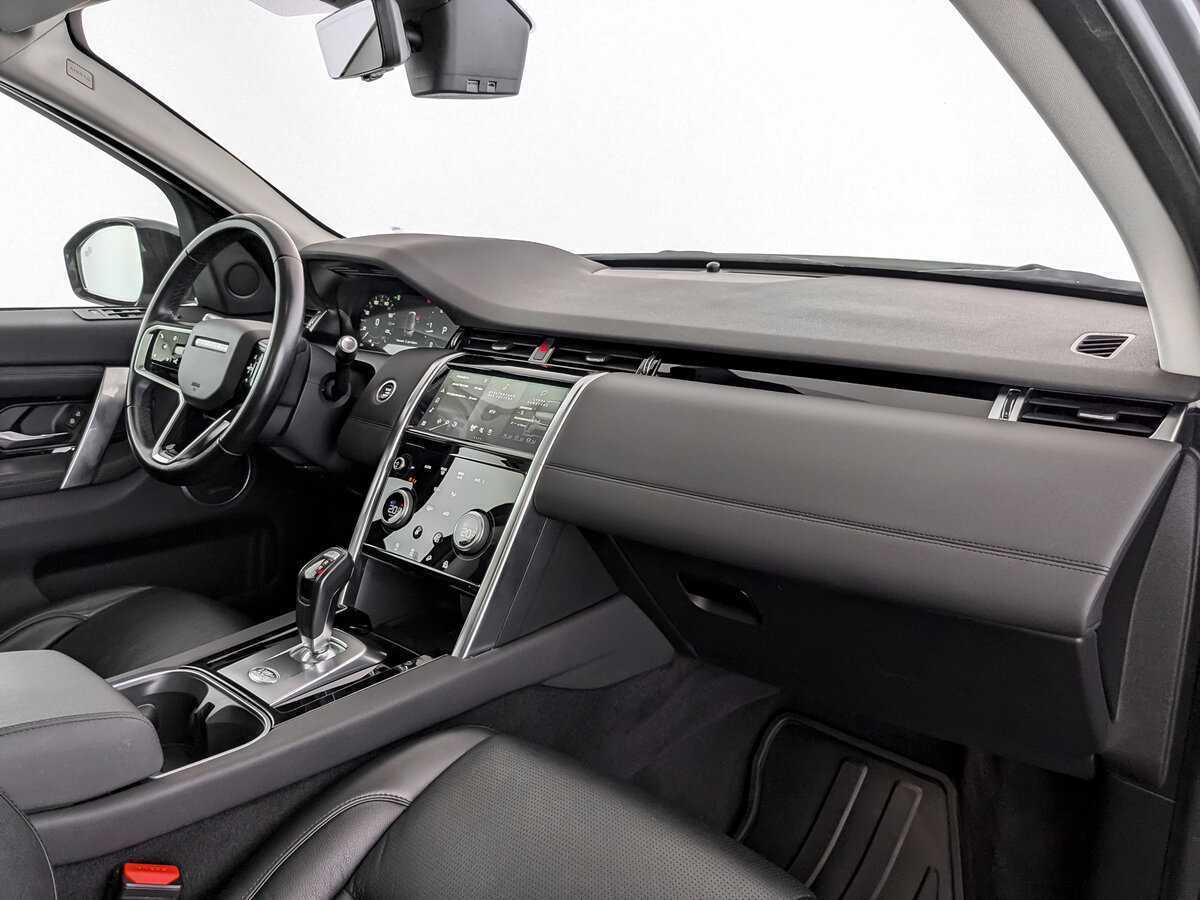 Land Rover Discovery Sport с пробегом — 2021 год. Фото: #8