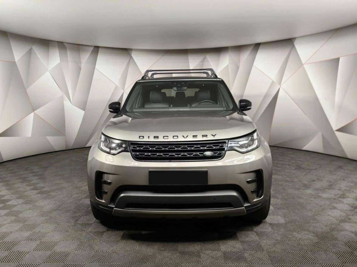 Land Rover Discovery с пробегом — 2018 год. Фото: #7