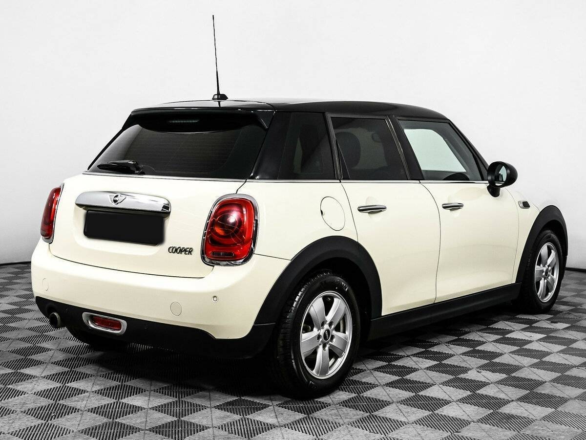 Mini Hatch с пробегом — 2014 год. Фото: #4