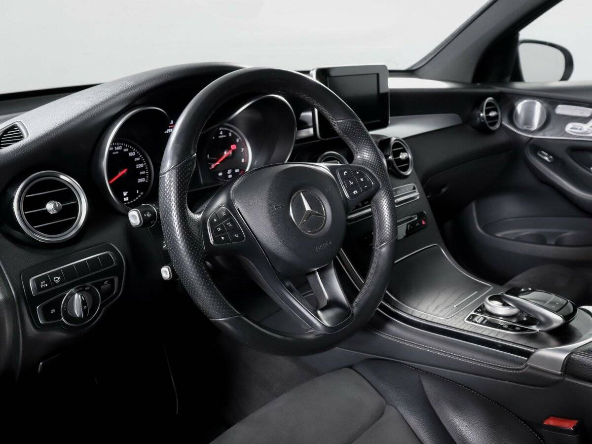 Mercedes-Benz GLC Coupe с пробегом — 2018 год. Фото: #10