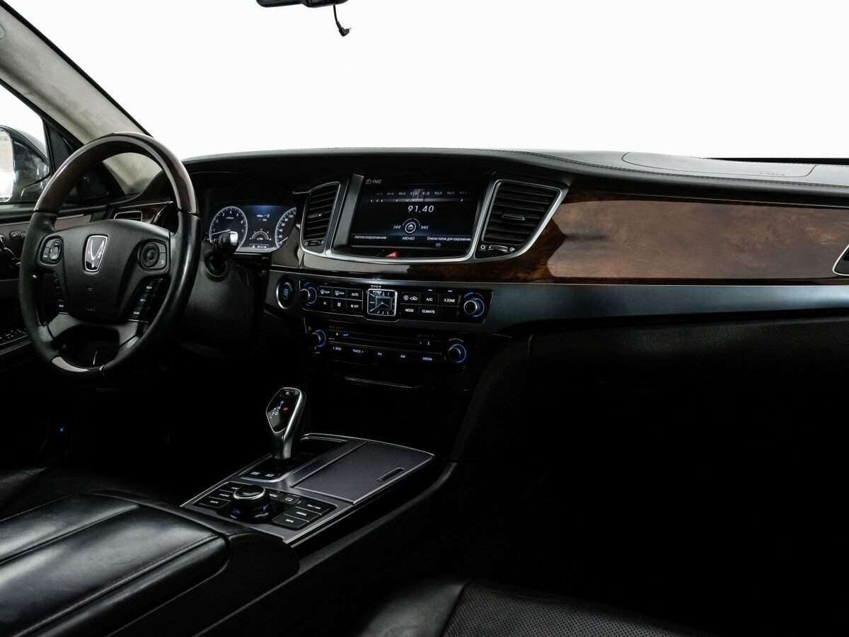 Hyundai Equus с пробегом — 2015 год. Фото: #7