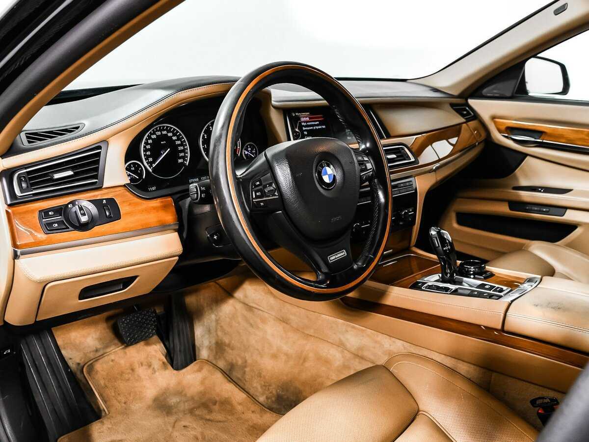 BMW 7 серии с пробегом — 2014 год. Фото: #11