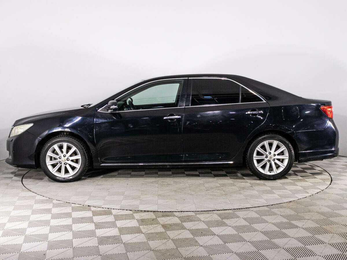 Toyota Camry с пробегом — 2012 год. Фото: #7